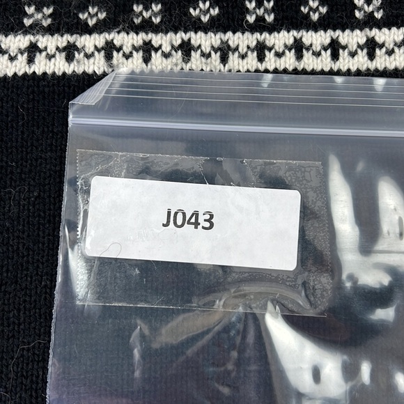 Northern Reflections Nordic Pattern Full Zip Sweater - Picture 8 of 8